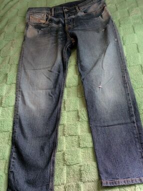 Men's Blue Medium Washed Straight-Leg Jeans Diesel Industry